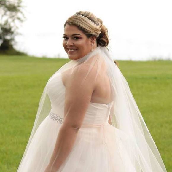 Meet your Posher, Trisha - Picture 1 of 1